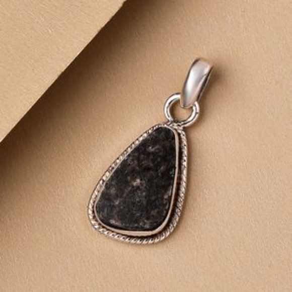 Artisan Crafted Natural Yooperlite Pendant in D'Joy Sterling Silver 6.20 ctw - Picture 6 of 10